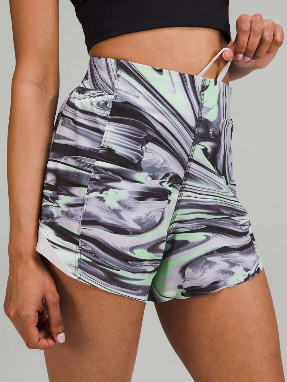 Lululemon Hotty Hot High-Rise Short 4" Special Edition Marble Pattern - Size 6